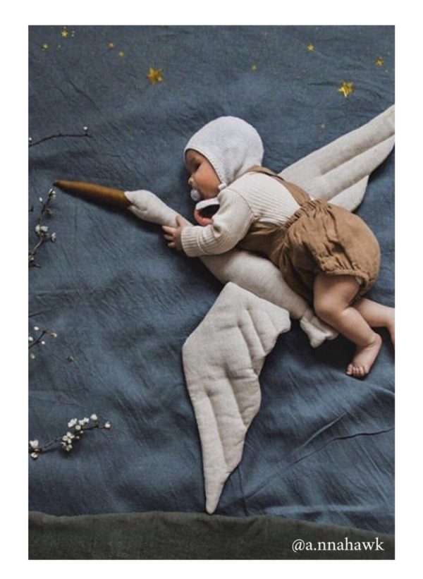 The Linen Swan With Lace - Delicate Powder - Love Me Decoration - Image 2