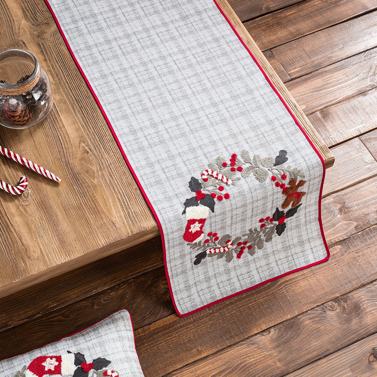 Christmas Wreath Runner - Image 5