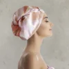 Pura Vida Πετσέτα Μαλλιών φορεμένη στο κεφάλι μιας γυναίκας