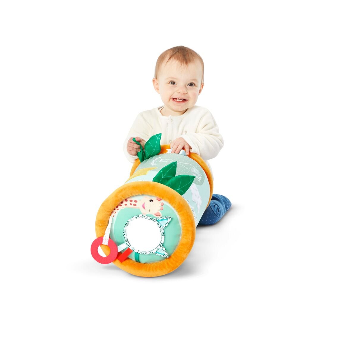 Σόφι Καμηλοπάρδαλη Βαρελάκι Δραστηριοτήτων, με το οποίο παίζει ένα παιδάκι