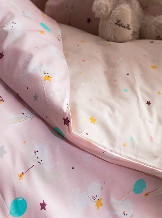 Cat Σετ Βρεφική Παπλωματοθήκη στρωμένη σε κούνια