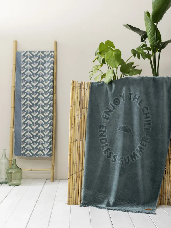 Endless Summer Jacquard Πετσέτα Θαλάσσης κρεμασμένη