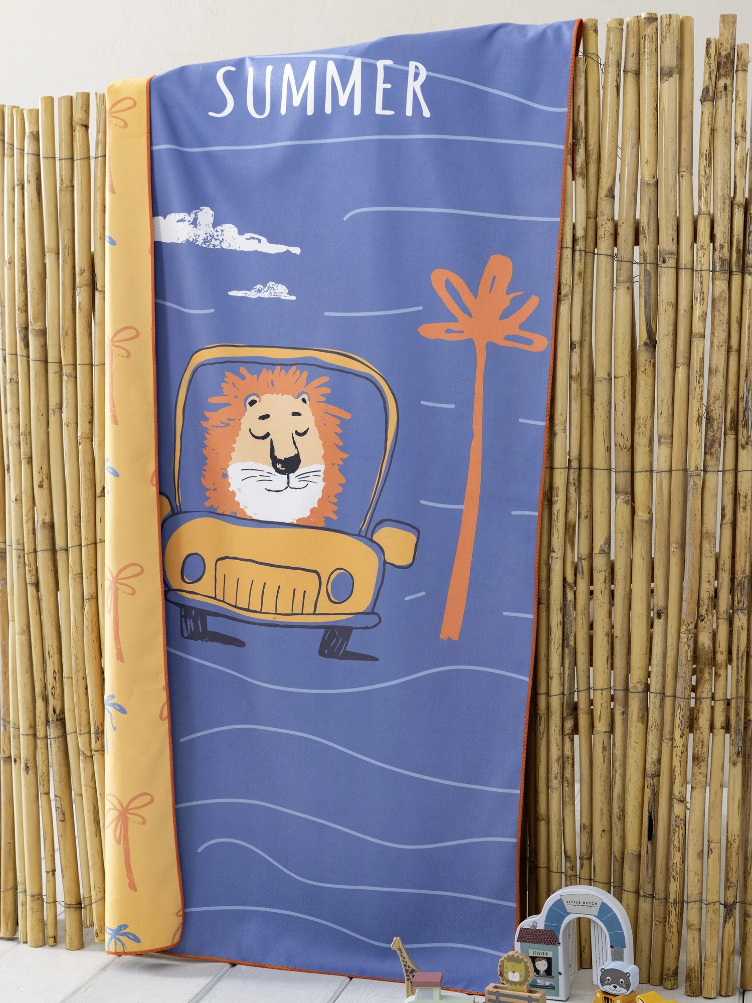 Lion Trip Πετσέτα Θαλάσσης απλωμένη