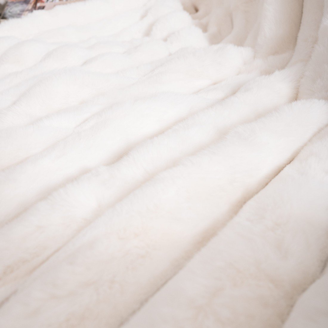 Wave 01 Γούνινη Μαξιλαροθήκη