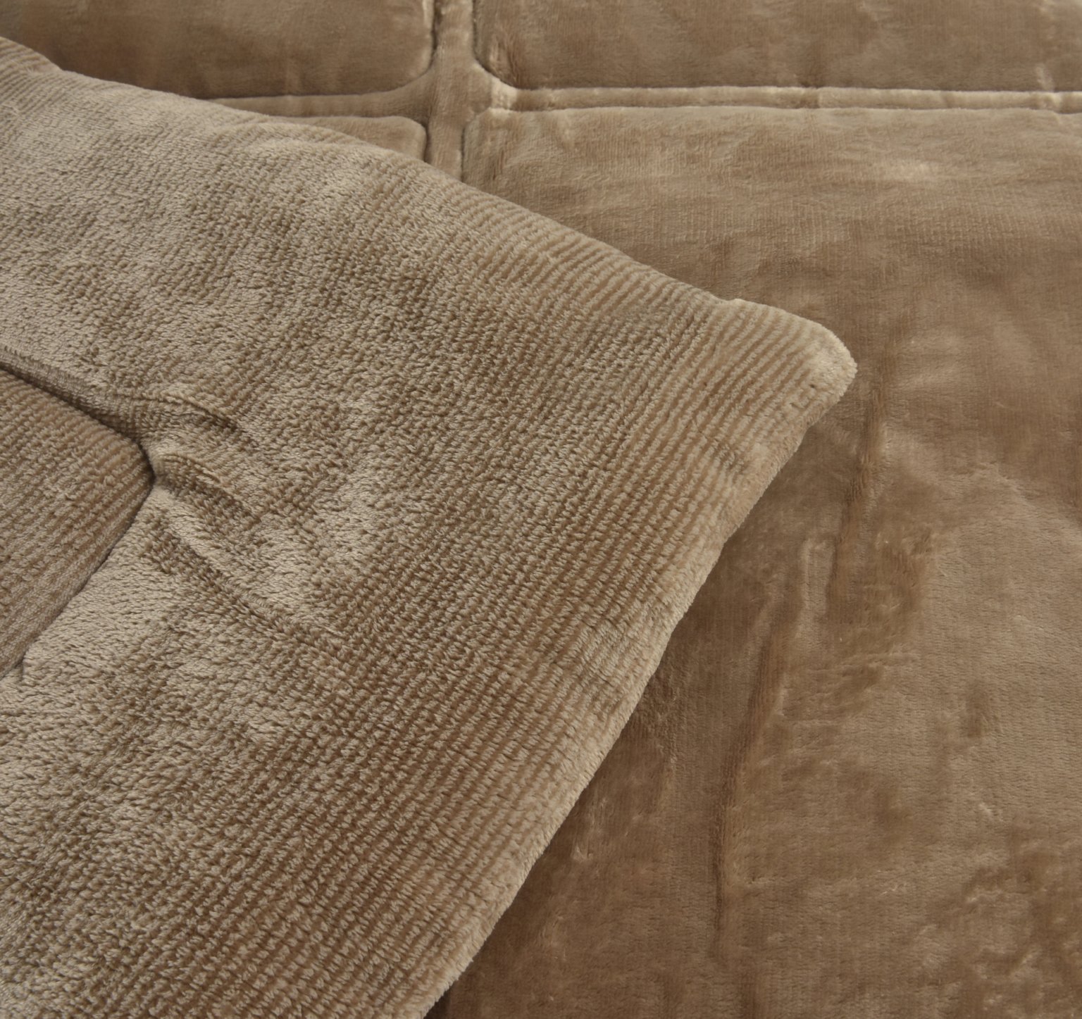 Napoli Κουβερτοπάπλωμα Μονό Coffee στρωμένο σε κρεβάτι