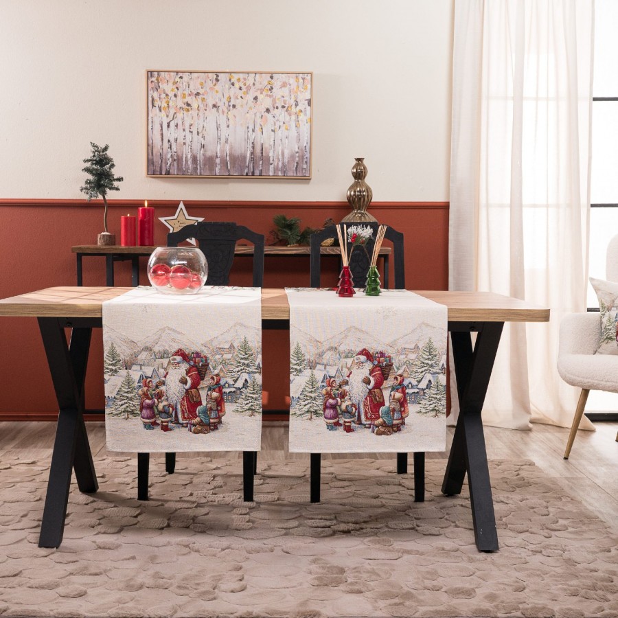 Emden Runner στρωμένο σε τραπέζι