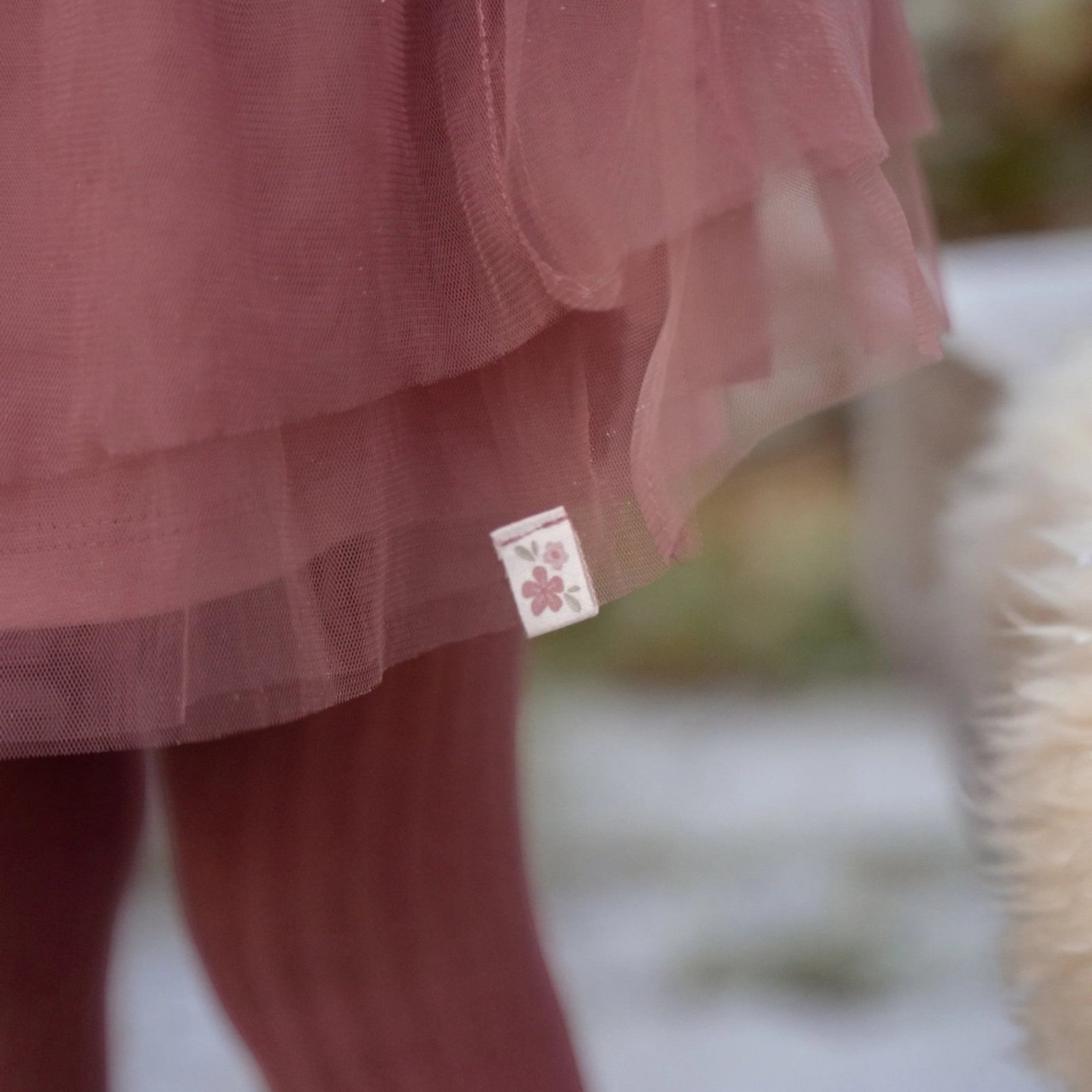 Rouge Tutu Φούστα, φορεμένη από ένα παιδάκι