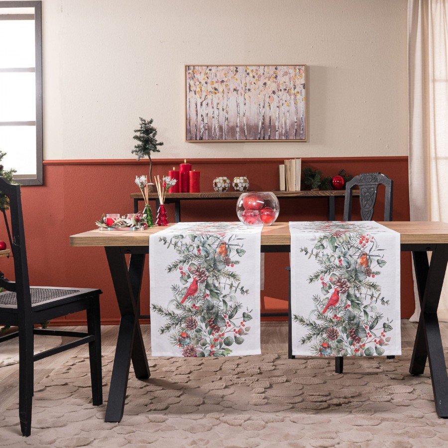 Witten Runner στρωμένο σε τραπέζι