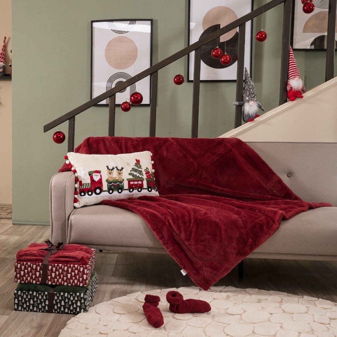 Boon 10 Κουβερτάκι στρωμένη σε καναπέ