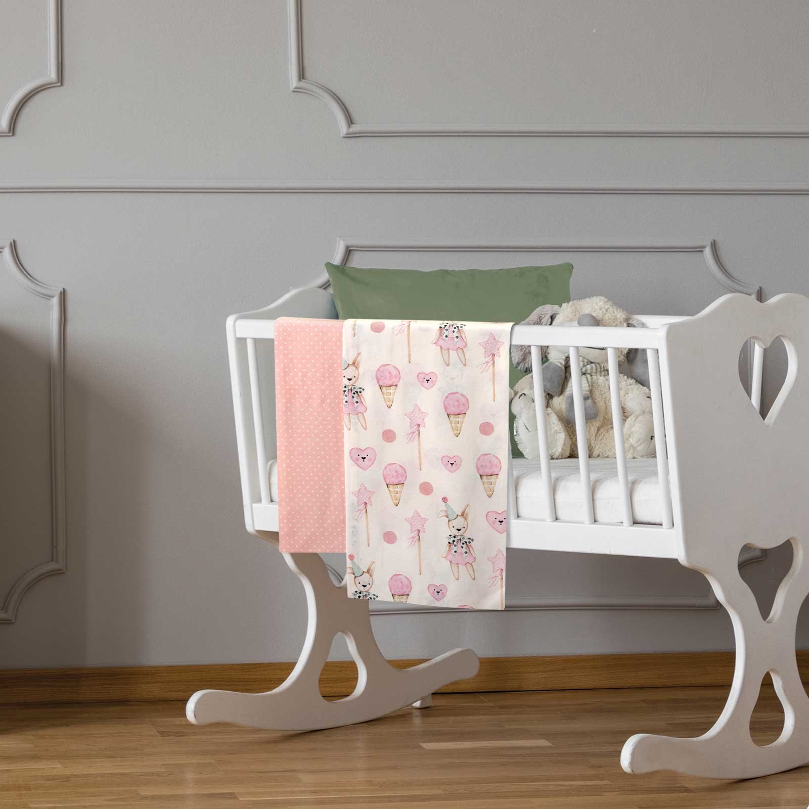 8859 Σετ Σεντόνια Κούνιας 3τμχ απλωμένα σε κρεβάτι