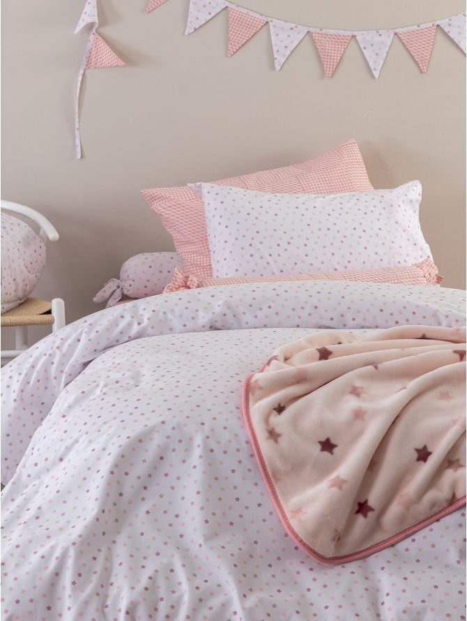 BB101 Ζεύγος Βρεφικές Μαξιλαροθήκες Rose, πάνω σε κρεβάτι