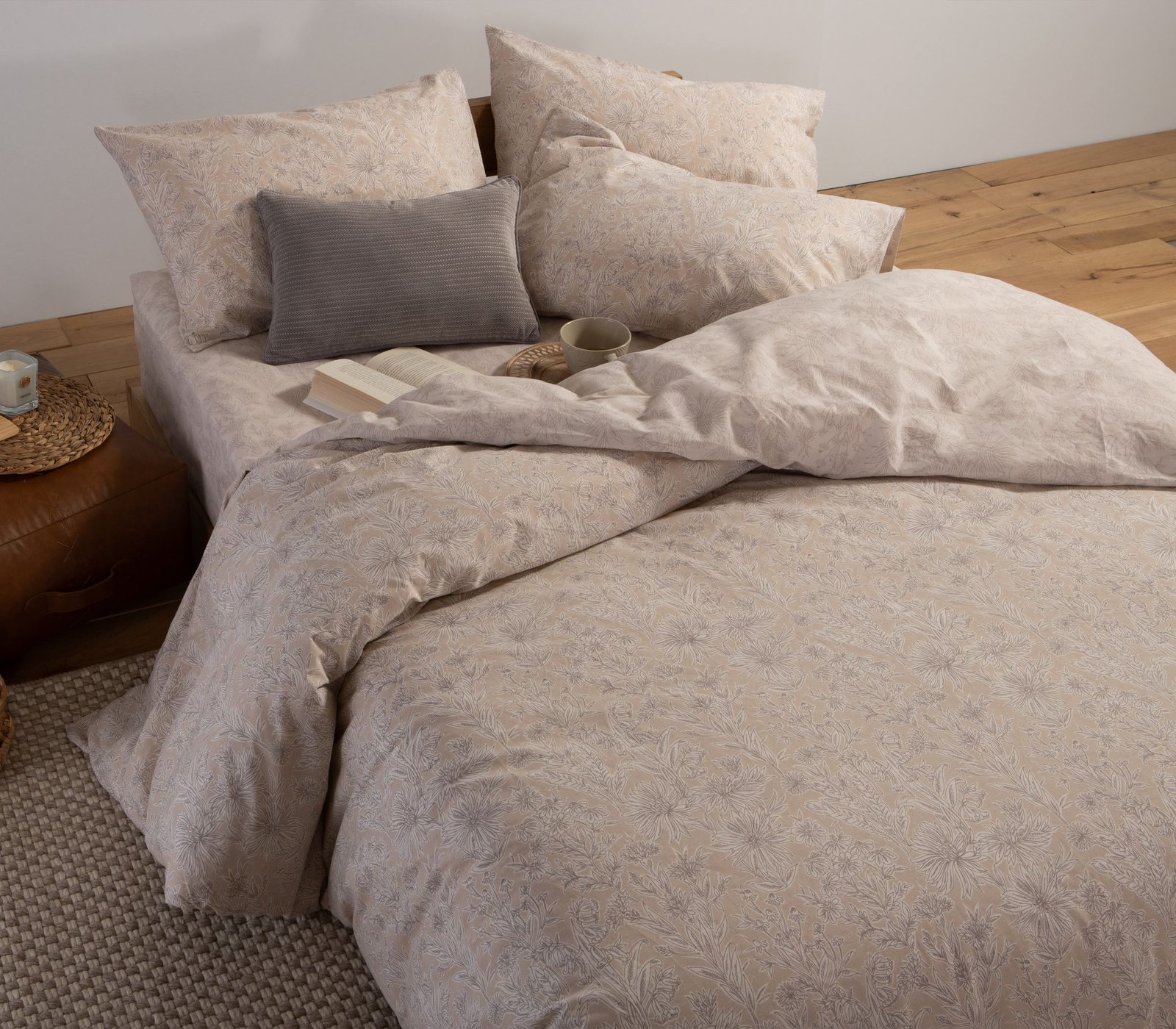 Lucil Σετ Παπλωματοθήκη Μονή Beige στρωμένη σε κρεβάτι