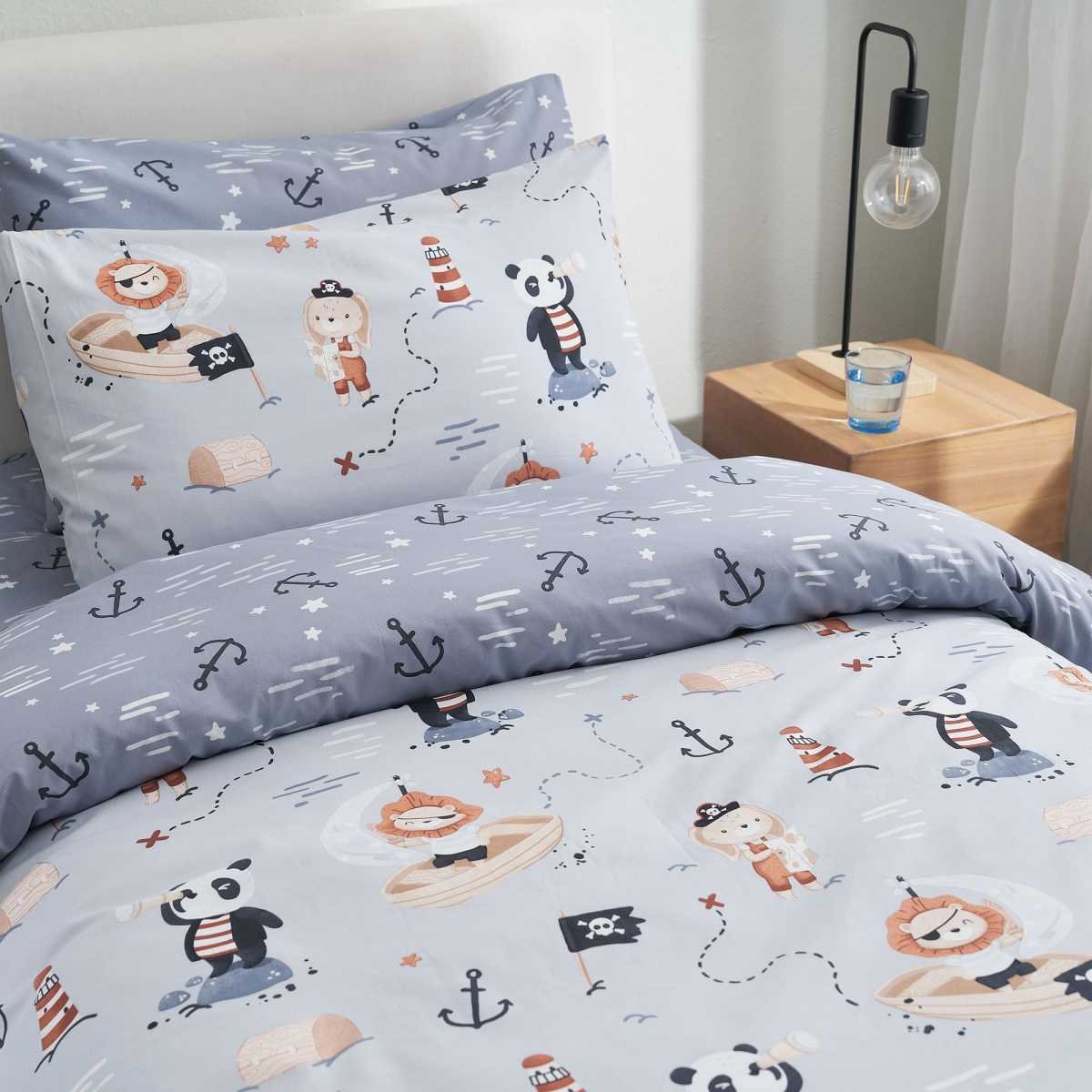 Pirate Παιδικό Πάπλωμα στρωμένο σε κρεβάτι