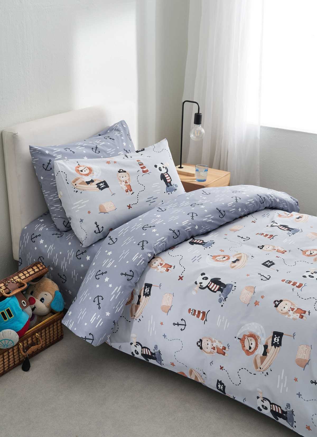 Pirate Παιδικό Πάπλωμα στρωμένο σε κρεβάτι